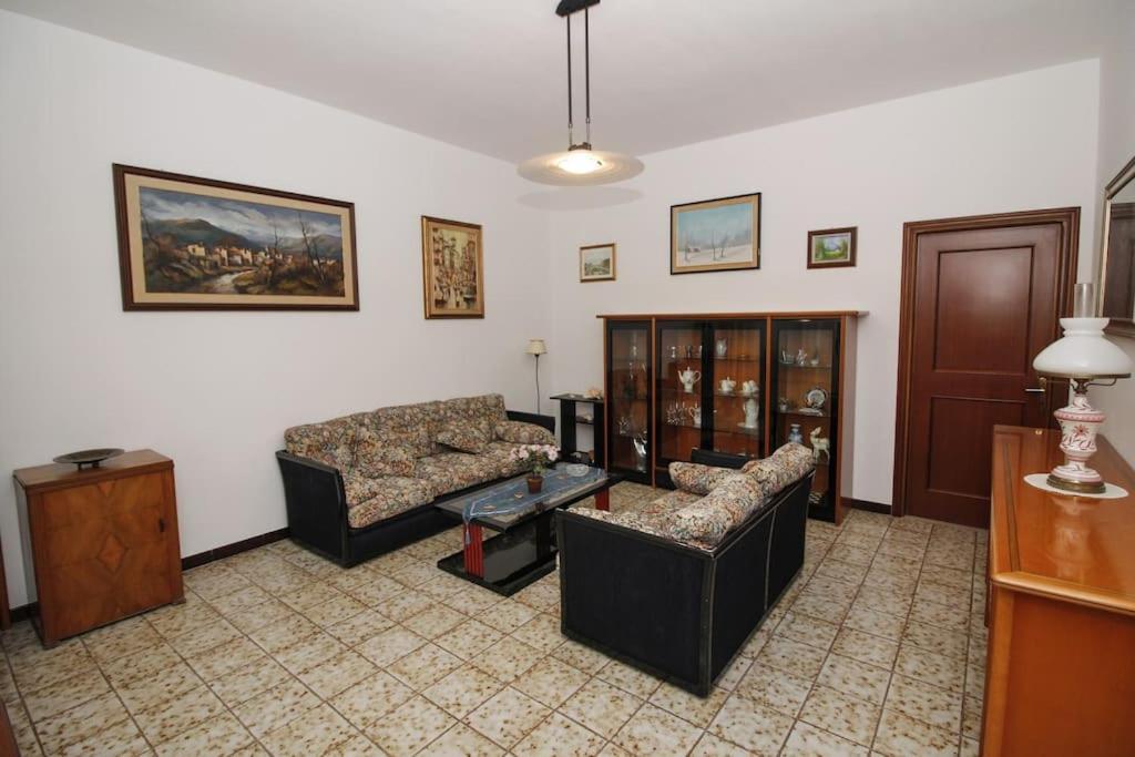 Ferienwohnung La Casa Di Carlo SantʼAntìoco Exterior foto